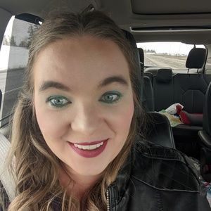 Meet your Posher, Krista